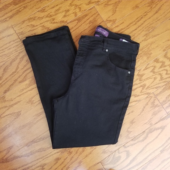 Gloria Vanderbilt Denim - 12p black Amanda Jean's by Gloria Vanderbilt